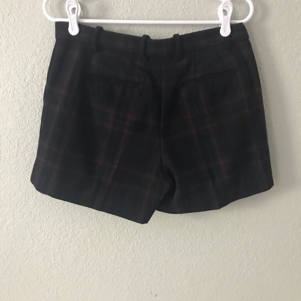 Shorts - Picture 3 of 3